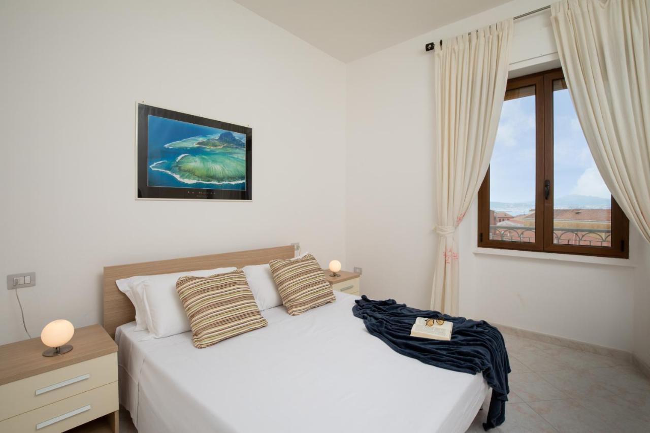 Old Charm - Seaview Apartment La Maddalena  Exterior photo